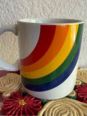 Vintage 1984 Rainbow Mug AS SEEN on Stranger Things, Collectible 80s Coffee Cup